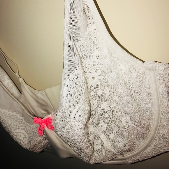 Vs Bra - Picture 5 of 5